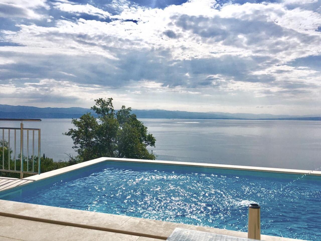 Villa Sabine Apartment Losinj Medveja Dış mekan fotoğraf